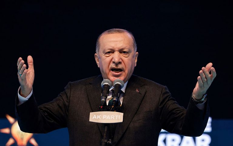 Ερντογάν μαινόμενος: «Αναιδείς και χυδαίες» οι δηλώσεις Ντράγκι