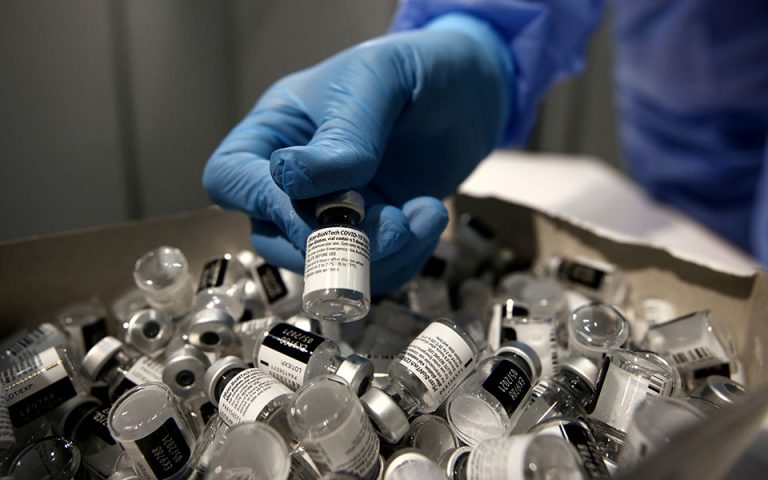 Pfizer: Απομιμήσεις τα εμβόλια που κατασχέθηκαν σε Μεξικό και Πολωνία
