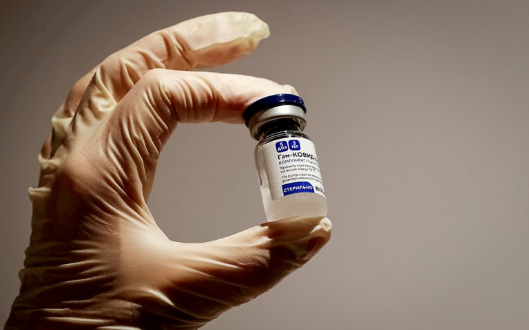 Koρωνοϊός: Οι παγκόσμιες δαπάνες για εμβολιασμούς θα φτάσουν τα 157 δισ. δολάρια έως το 2025