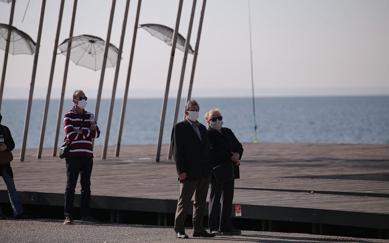 Κορωνοϊός: Βαρύ φορτίο στη Θεσσαλονίκη – Στο 90% η κάλυψη ΜΕΘ Covid