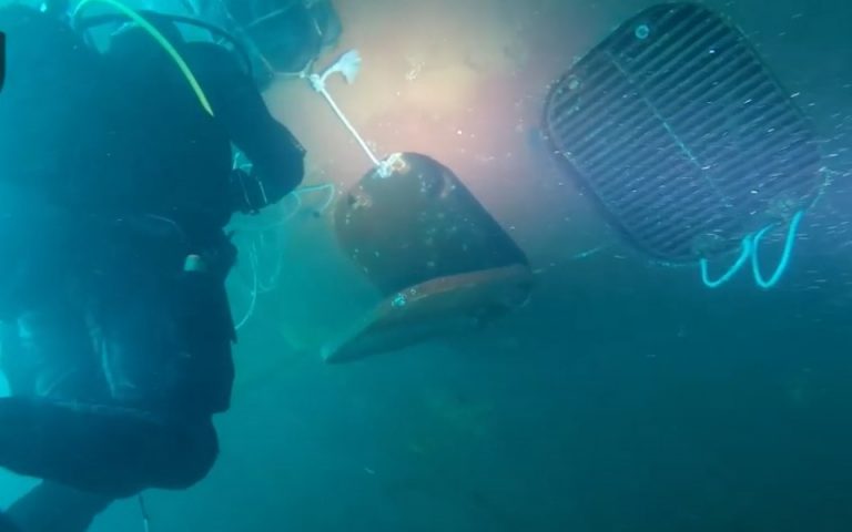 Κόρινθος: Δύτης εντόπισε 46 κιλά κοκαΐνης σε υποβρύχια κρύπτη φορτηγού πλοίου (βίντεο)