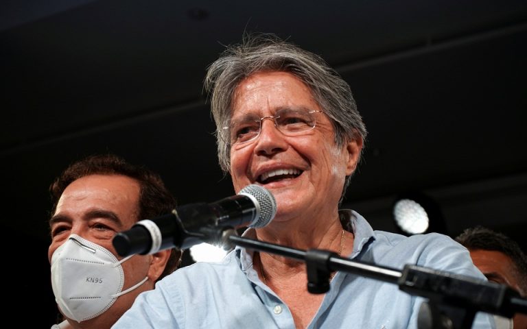 Αλλαγή σκηνικού στον Ισημερινό, με εκλογή συντηρητικού στην προεδρία