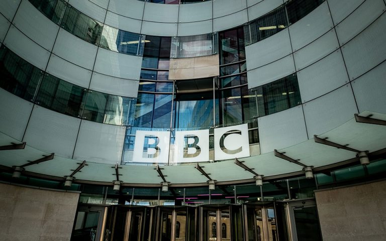 Βρετανία: Πλήθος παραπόνων στο BBC για την κάλυψη του θανάτου του πρίγκιπα Φιλίππου