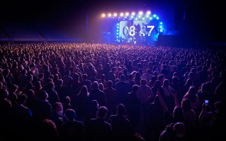 Βαρκελώνη: Καμία ένδειξη μετάδοσης του κορωνοϊού σε ροκ συναυλία – «τεστ» με 5.000 θεατές