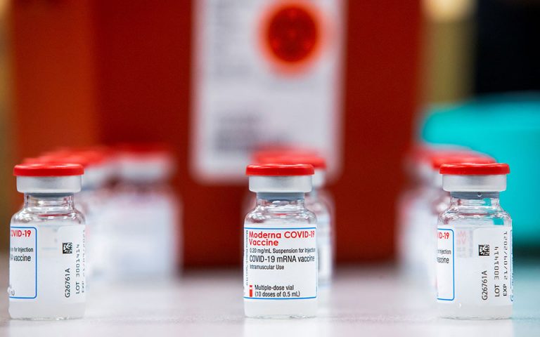 Εμβόλιο Moderna: Αποτελεσματικό κατά 90% σε νέα κλινική δοκιμή