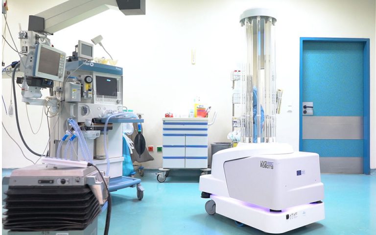 Τάλως, το ρομπότ που καθαρίζει το νοσοκομείο «Παπαγεωργίου»