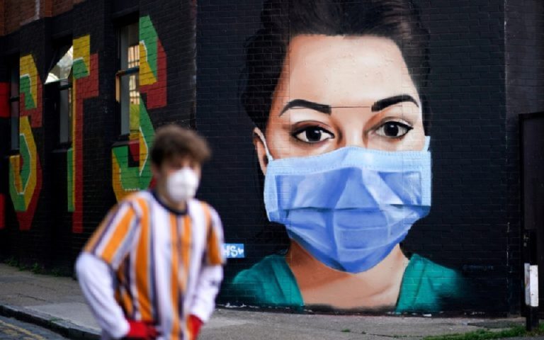Γκ. Μαγιορκίνης: Οι μάσκες θα βγουν όταν εμβολιαστούν οι περισσότεροι