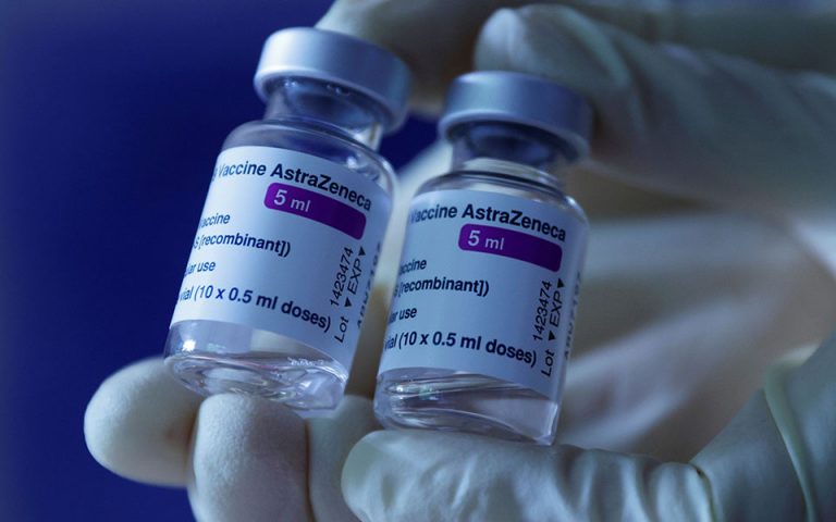Εμβόλιο AstraZeneca: Αποτελεσματικό ως τρίτη και ενισχυτική δόση, δείχνει μελέτη