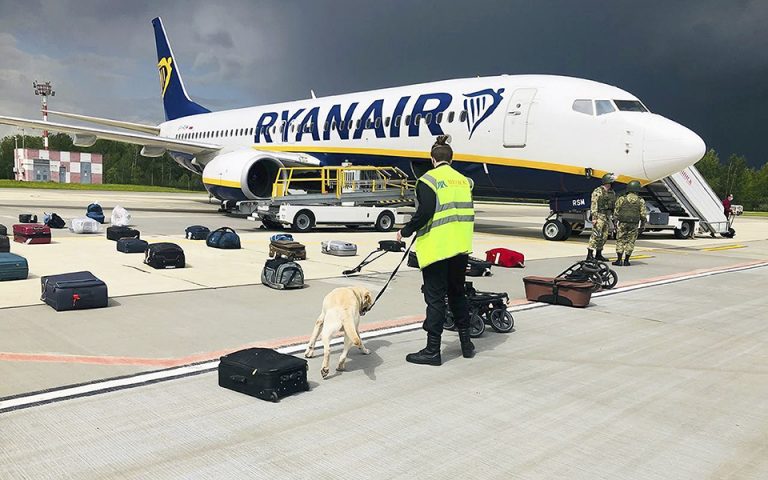 Ryanair: Η Λευκορωσία αρνήθηκε το αίτημα του πιλότου να επικοινωνήσει με την εταιρεία