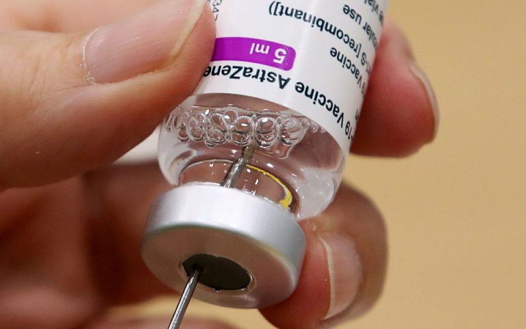 Βατόπουλος για εμβόλιο AstraZeneca: Γιατί αποφασίστηκε η αλλαγή των ηλικιακών ορίων