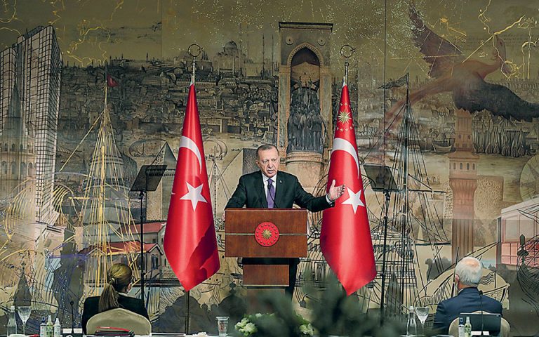 Η Τουρκία αντιμέτωπη με bank run