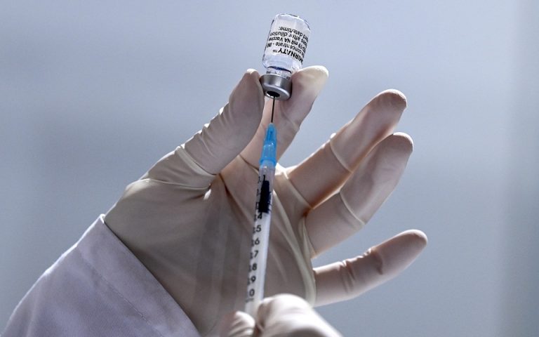Βρετανική έρευνα: Μία δόση αρκεί για αντισώματα στο 96,4% των εμβολιασμένων
