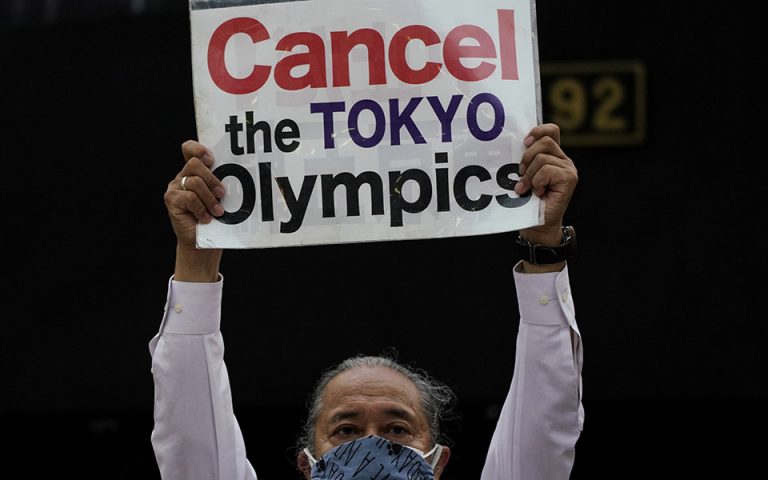 Κρίσιμη επίσκεψη Μπαχ στο Τόκιο λίγο πριν την έναρξη των Ολυμπιακών Αγώνων
