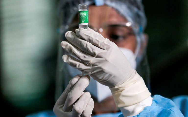 Η Δανία θα επανεξετάσει τον αποκλεισμό των εμβολίων J&J και AstraZeneca