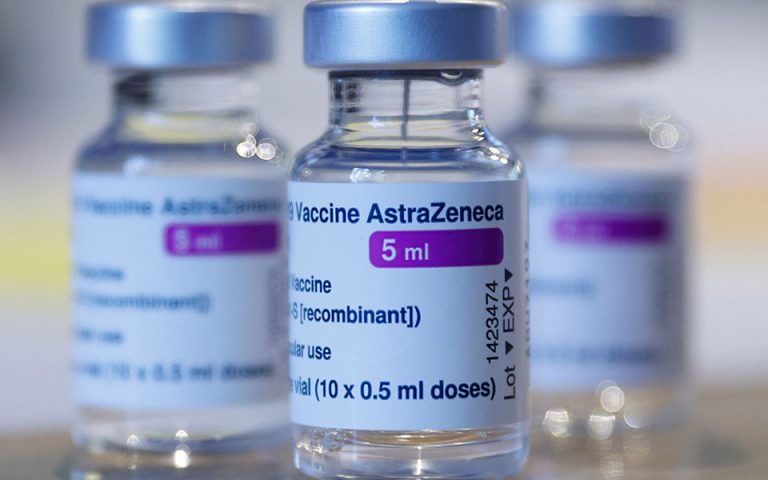 Εμβόλιο AstraZeneca: Τέσσερις περιπτώσεις θρομβώσεων στη Γαλλία από 23 Απριλίου έως 6 Μαΐου