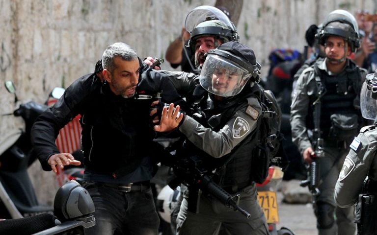 Ισραήλ: Άγρια επεισόδια στην Ιερουσαλήμ – Πάνω από 270 τραυματίες (Βίντεο)