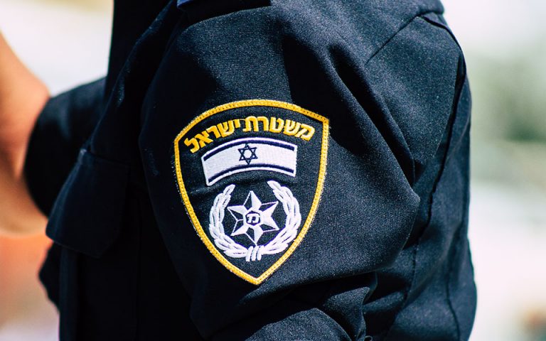 Η ισραηλινή αστυνομία συνέλαβε δύο άτομα με μαχαίρια που πέρασαν στη χώρα από την Ιορδανία