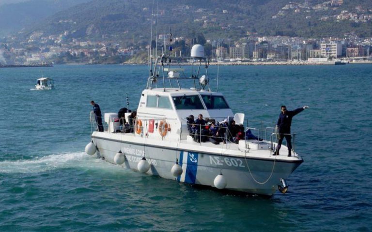 Θεσσαλονίκη: Δύτες της ΕΜΑΚ συμμετέχουν στις έρευνες για εντοπισμό 43χρονου ψαρά