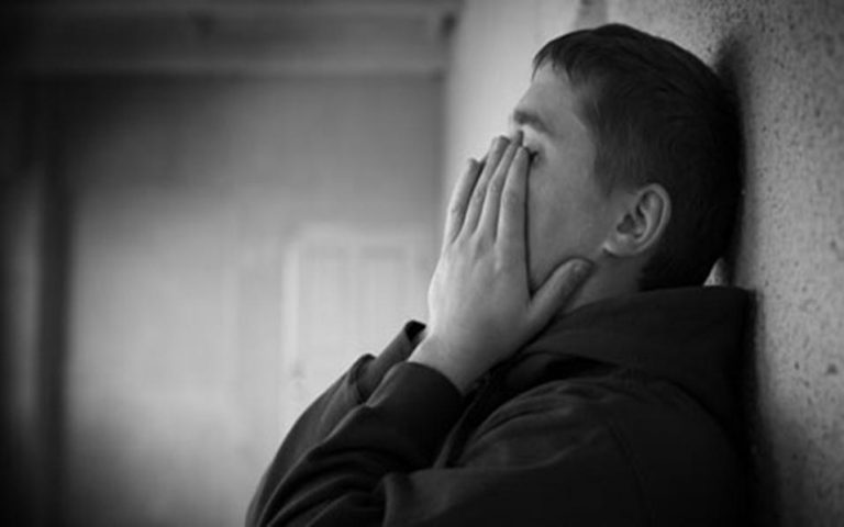 Έρευνα: Αύξηση περιστατικών κατάθλιψης και στρες λόγω της πανδημίας