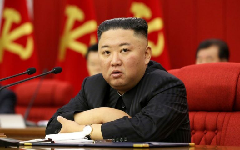 Βόρεια Κορέα: Οι πολίτες δακρύζουν για τον αδυνατισμένο Κιμ Γιονγκ Ουν