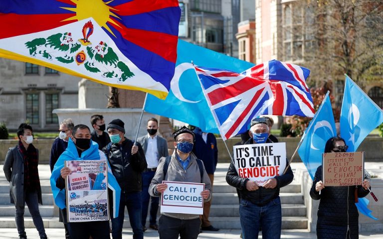 CNN: Το μακρύ χέρι της Κίνας πιάνει τους Ουιγούρους και στις αραβικές χώρες
