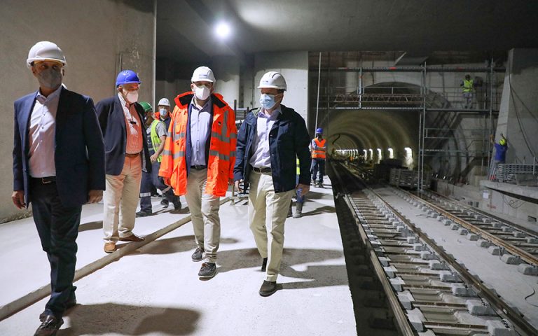Καραμανλής για μετρό Πειραιά: Το καλοκαίρι του 2022 θα παραδοθούν στο κοινό οι τρεις σταθμοί