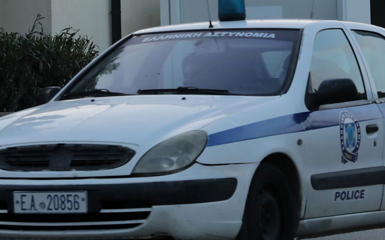 Δολοφονία στη Ζάκυνθο: Παραδόθηκε η 27χρονη φερόμενη ως «τσιλιαδόρος»