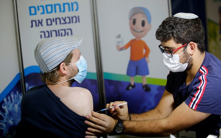 Το Ισραήλ θα επεκτείνει τον εμβολιασμό στους 12-15 ετών
