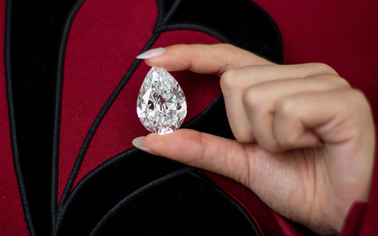 Αυτό το διαμάντι ποιος θα το πάρει; (εικόνες – βίντεο)