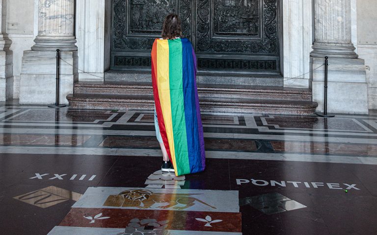 Ιταλία: Παρέμβαση του Βατικανού κατά του σχέδιου νόμου για την ομοφοβία