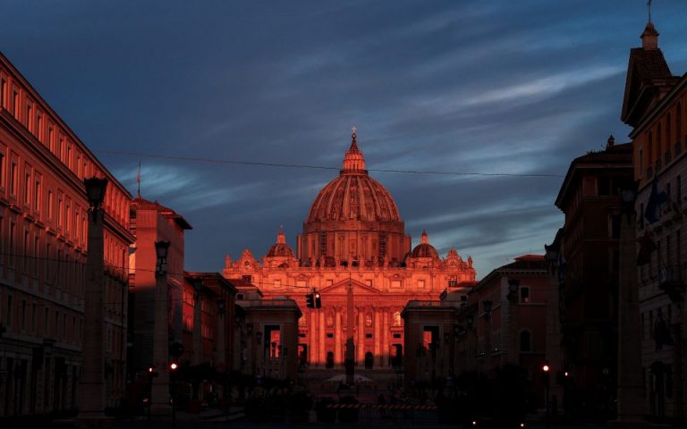 Βατικανό: Συνελήφθη άνδρας που απείλησε τουρίστες με μαχαίρι