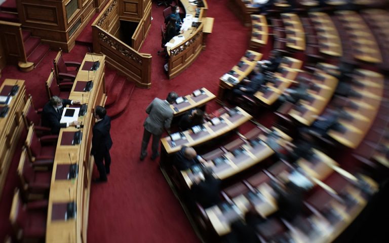 Βουλή: Στην Ολομέλεια το εργασιακό νομοσχέδιο – Το βράδυ της Τετάρτης η ψηφοφορία