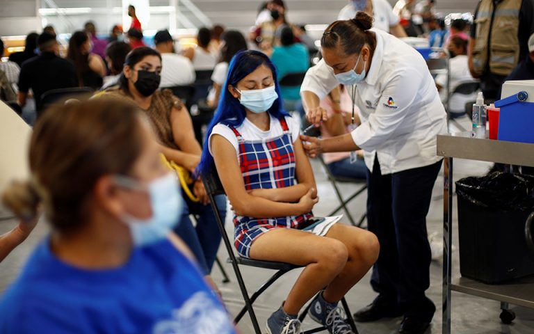 Μεξικό: Η δικαιοσύνη απαίτησε εμβολιασμό όλων των εφήβων κατά του κορωνοϊού
