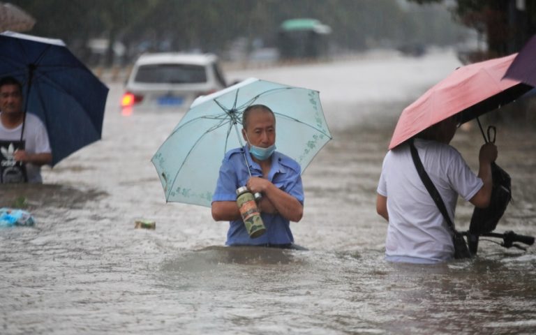 Κίνα: Τουλάχιστον 16 νεκροί από τις πλημμύρες