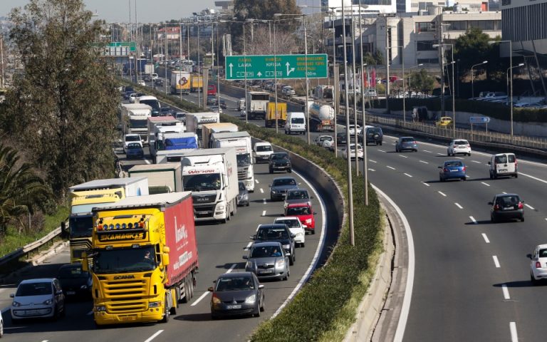 Τροχαία: Σαρωτικοί έλεγχοι σε φορτηγά – Πάνω από το 70% οι παραβάτες