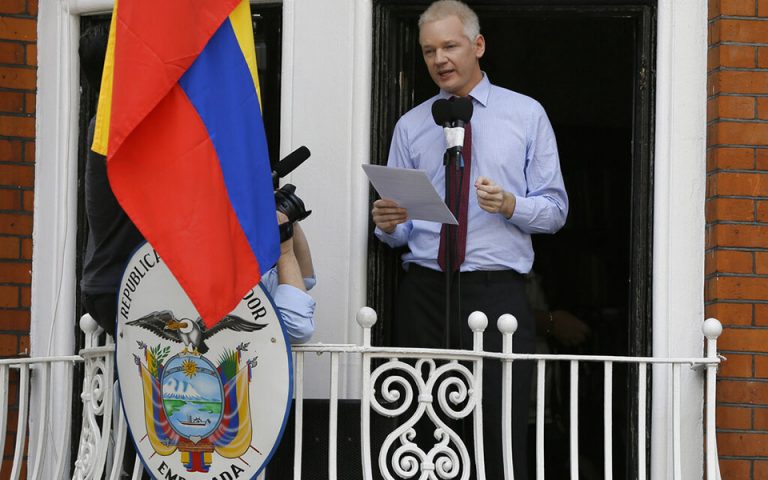 WikiLeaks – Ισημερινός: Δικαστήριο αποφάσισε να ανακληθεί η υπηκοότητα στον Ασάνζ