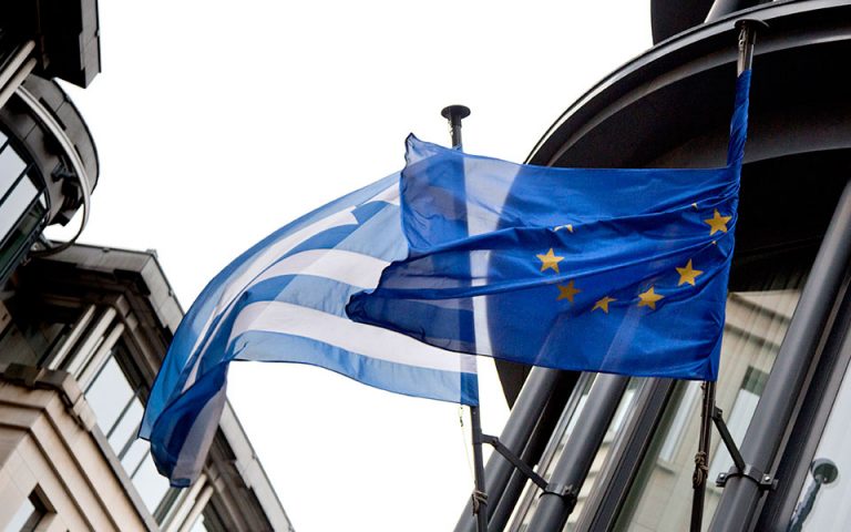 Κομισιόν: Ανάπτυξη 4,3% το 2021 και 6% το 2022 στην Ελλάδα