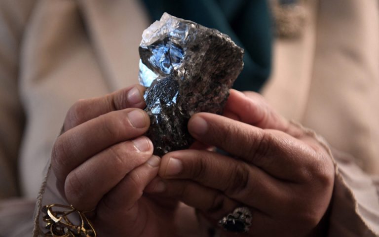 Μποτσουάνα: Ανακαλύφθηκε το τρίτο μεγαλύτερο διαμάντι στον κόσμο (βίντεο)
