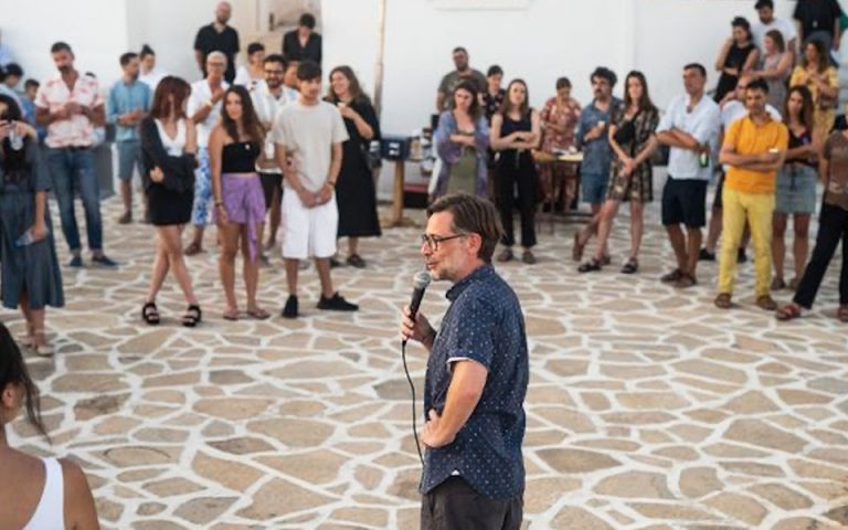 «Φαινόμενα»: Η Ανάφη γίνεται ξανά φιλόξενη στέγη για τη σύγχρονη τέχνη