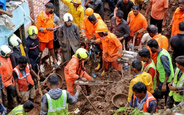Ινδία: Τουλάχιστον 30 νεκροί από κύματα λάσπης στη Μουμπάι