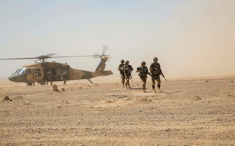 ΗΠΑ: «Να ασκηθεί διεθνής πίεση» για συμφωνία στο Αφγανιστάν