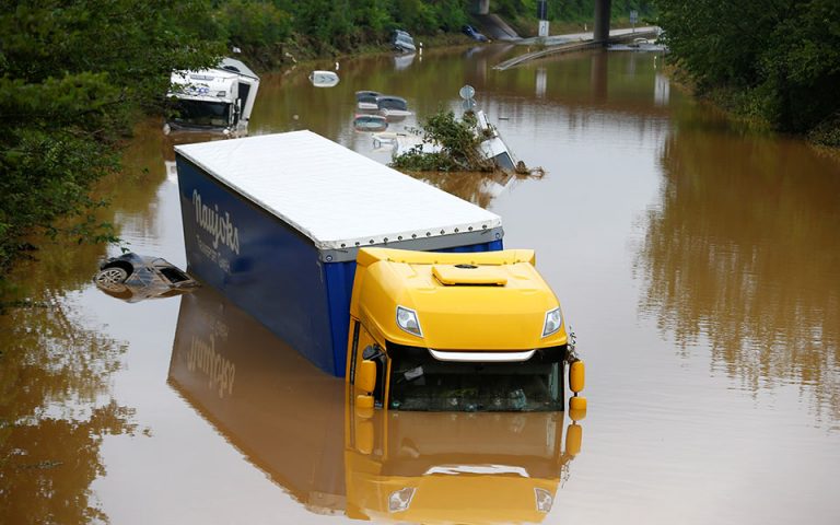 Πλημμύρες: Μήνυμα αλληλεγγύης από Μακρόν σε Γερμανία και γειτονικές χώρες