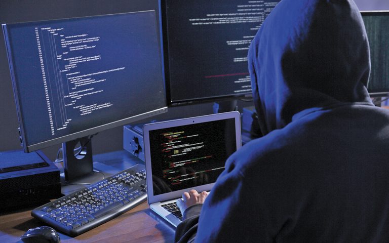 ΗΠΑ: Προσφέρουν 10 εκατ. δολάρια για πληροφορίες σχετικά με ξένους χάκερ