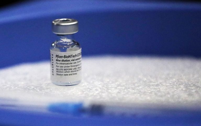 Μελέτη Covid: Ποιοι πρέπει να λάβουν και τρίτη δόση του εμβολίου της Pfizer