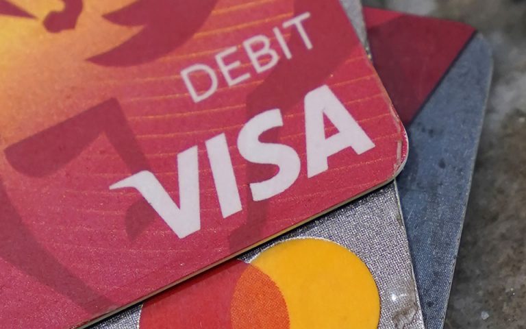 Εξαρθρώθηκε διεθνές κύκλωμα με μεγάλες διαδικτυακές απάτες – «Ψάρευε» στοιχεία από πιστωτικές κάρτες