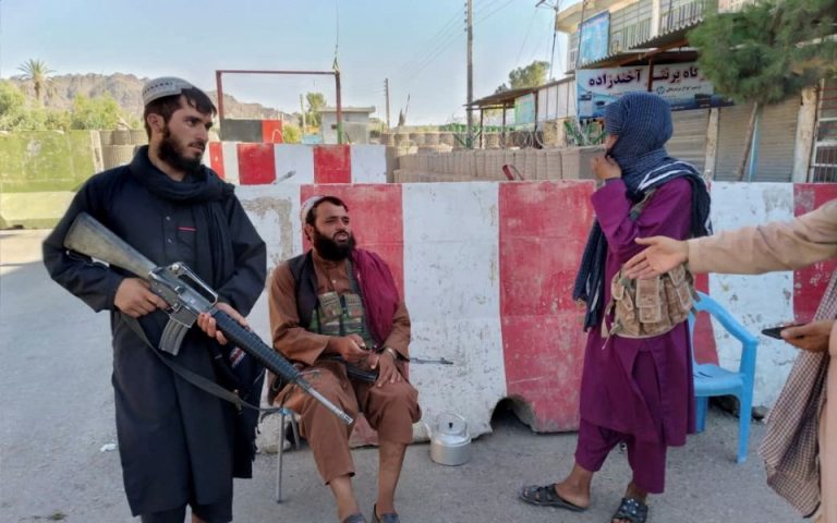 Αφγανιστάν: Προελαύνουν οι Ταλιμπάν – Φόβοι για ανάκαμψη της Αλ Κάιντα
