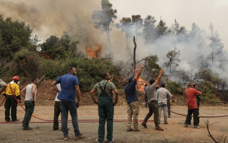 Φωτιές: Κύμα συμπαράστασης των δήμων της Αττικής στις πληγείσες περιοχές