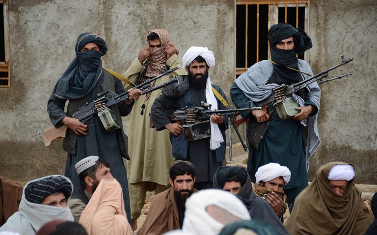 Αφγανιστάν: Οι Ταλιμπάν κατέλαβαν τη Χεράτ – Επίθεση Τραμπ στον Μπάιντεν