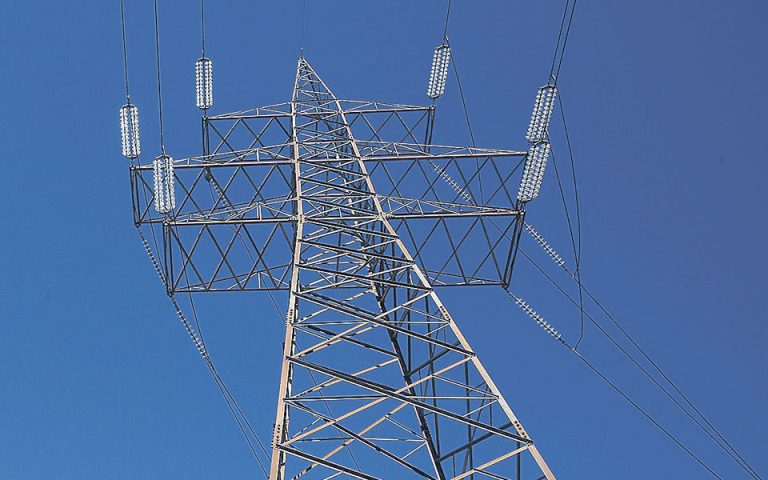 Ηλεκτρικό ρεύμα: Συναγερμός για τις γραμμές μεταφοράς υψηλής και μέσης τάσης