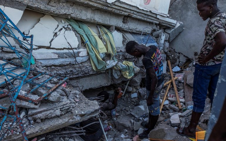 Αϊτή: Στους 724 ανέρχεται ο αριθμός των νεκρών από τον σεισμό των 7,2 βαθμών
